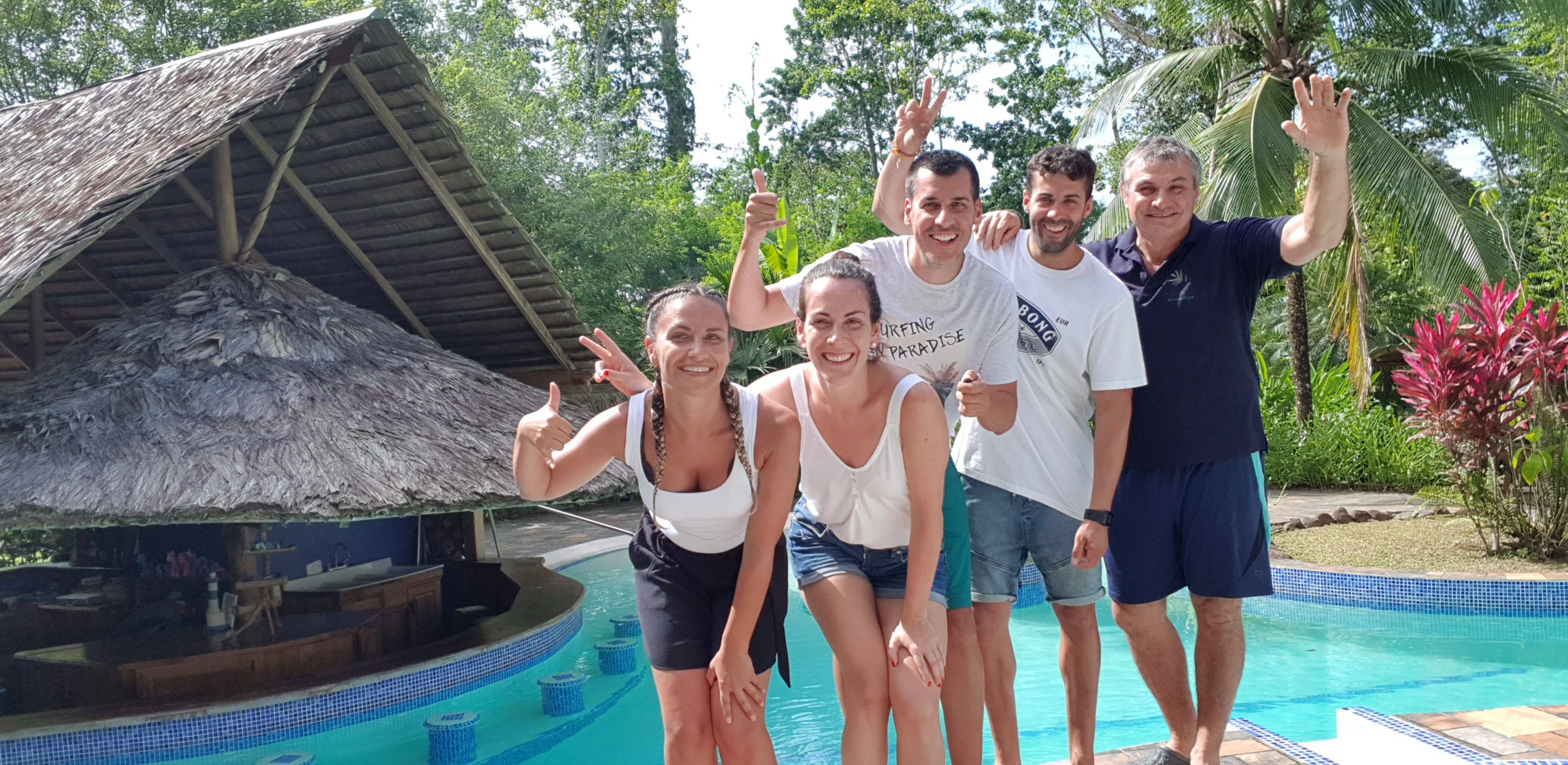 Bamboo 3 Ecolodge con Gil