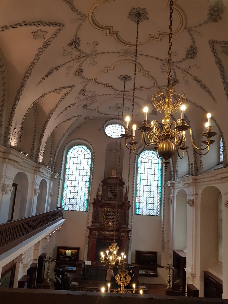 Klausen Synagogue
